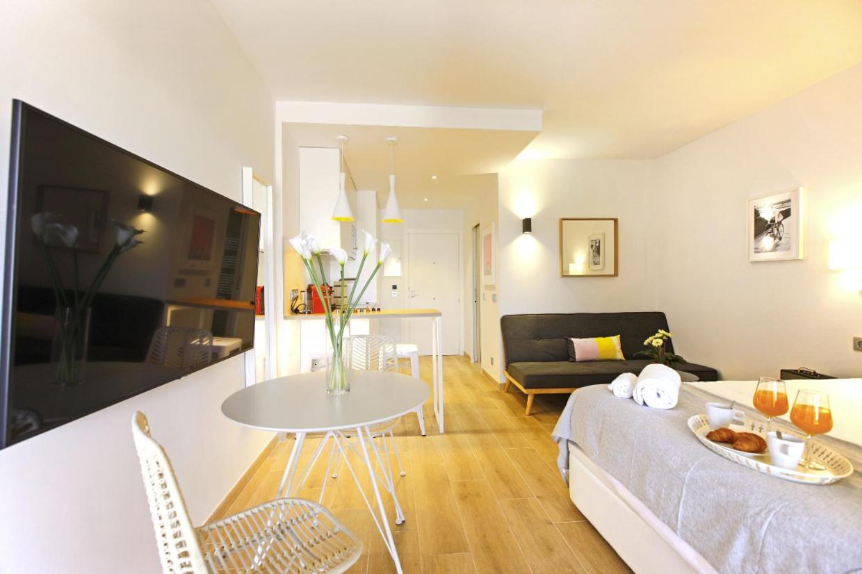 Appartement Holidays Benalbeach