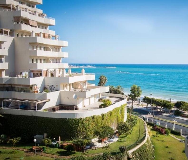 Appartamento Holidays Benalbeach