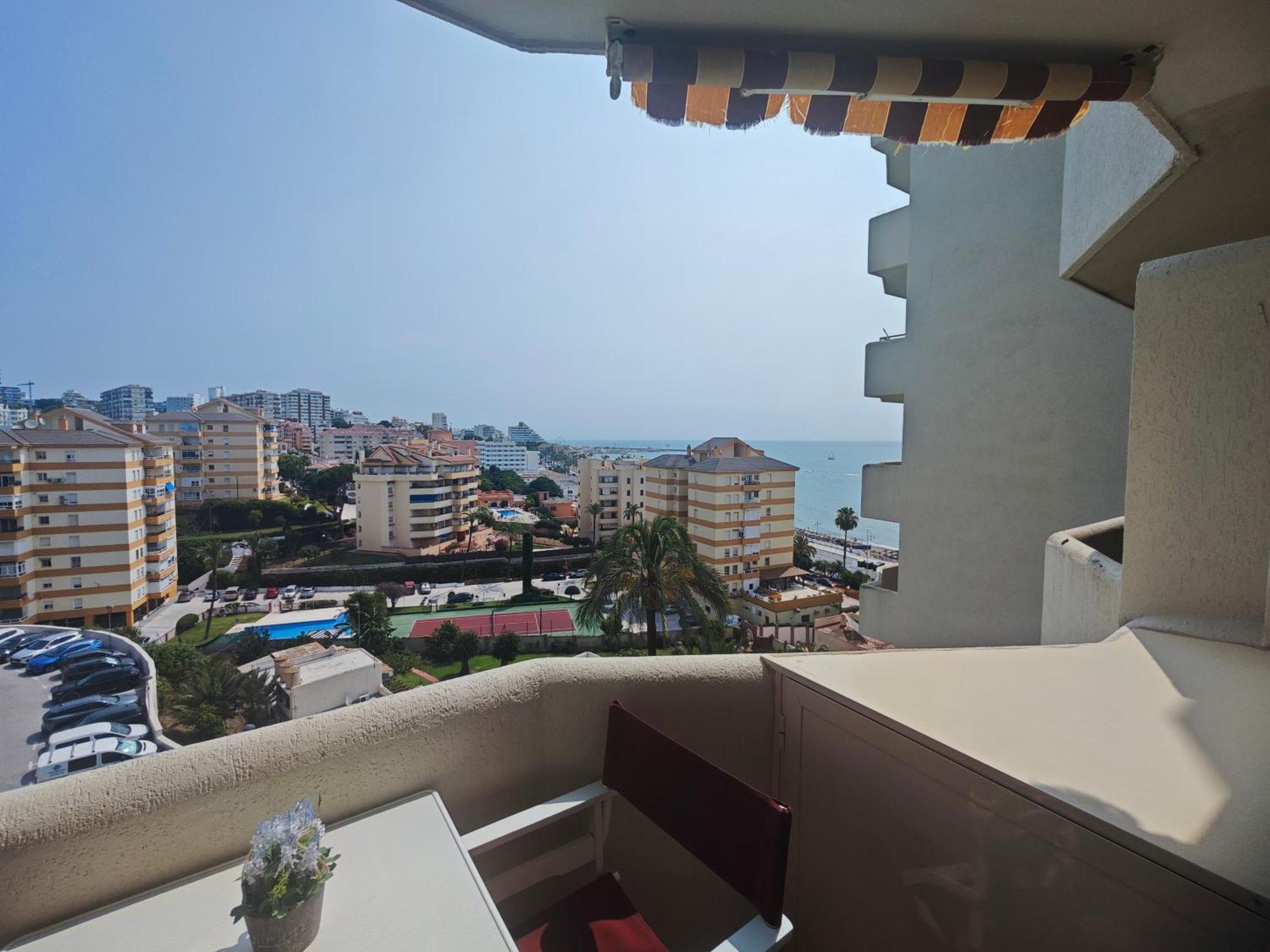 Appartement Holidays Benalbeach *